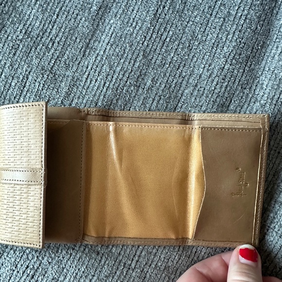 Bond Street tan wallet with original box! - Picture 4 of 7